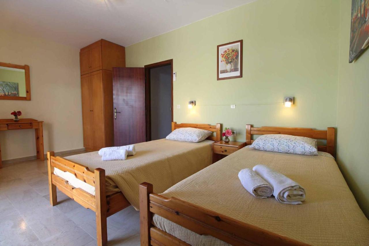 House Dimitri Agios Georgios Pagoi Corfu דירה