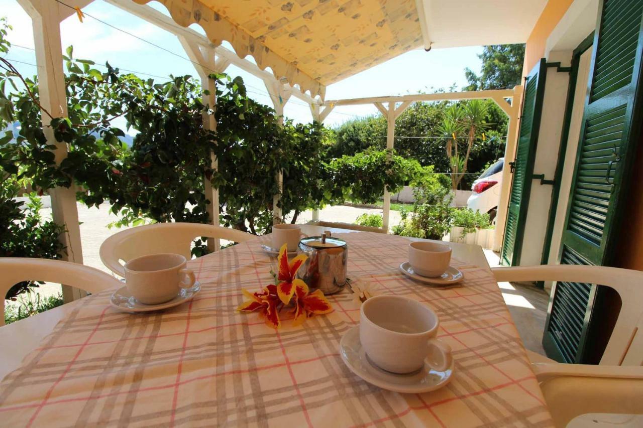 House Dimitri Agios Georgios Pagoi Corfu דירה אגיוס גיורגיוס פגון